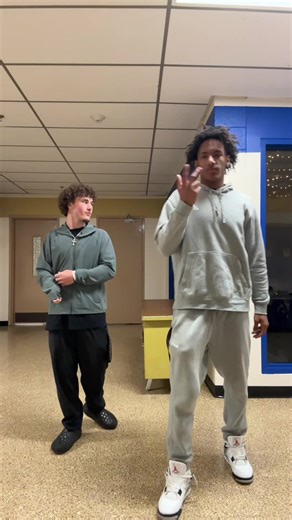 2 Guys Dance to a Trendy Beat | Dance Challenge