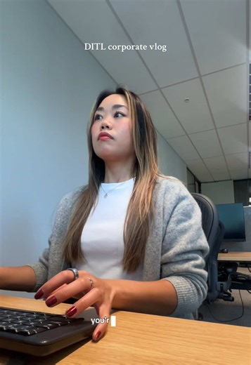 Day in the Life of an In-House Lawyer in Melbourne