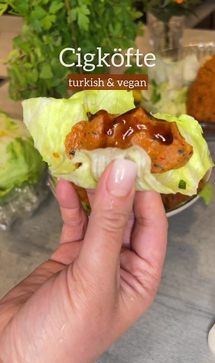 Leckeres Çiğ Köfte Rezept mit Bulgur