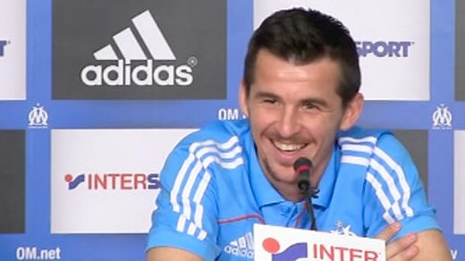 Joey Barton speaks English with a French accent – video