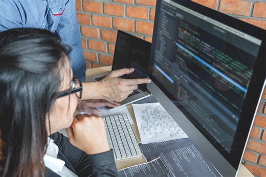 Nazwali mnie "głąbem" i "ćwokiem". Teraz armia Gawkowskiego ma oczyścić internety