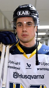 HV-backen Hugo Fransson från tisdagens träning och inför veckans två matcher mot Linköping och Brynäs. Se hela klippet på www.hv71.se | HV71