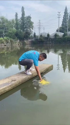 Waterproof jet 🤩, a nice jet for kids #kids #foryou #kid #toy