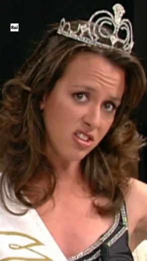 526K views · 10K reactions | La dieta perfetta 藍. Caterina Guzzanti con #LilloeGreg a “Bla bla bla” nel 2005. Le puntate sono su #RaiPlay. | RaiTeche | Facebook