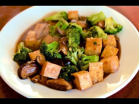 Baked Tofu with Broccoli and Shiitake Mushrooms