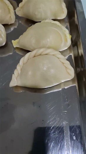 Pattas Curry puff production #thailand #chiangrai #curry #auswandern #food