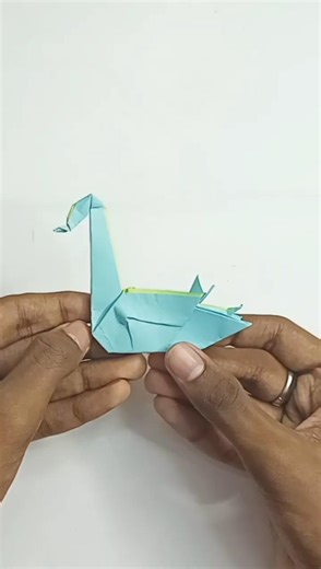 making an origami swan🦢#origamiswan #origamibird #origami
