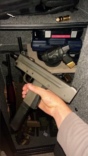 Cobray m11 Mac 11 9mm
