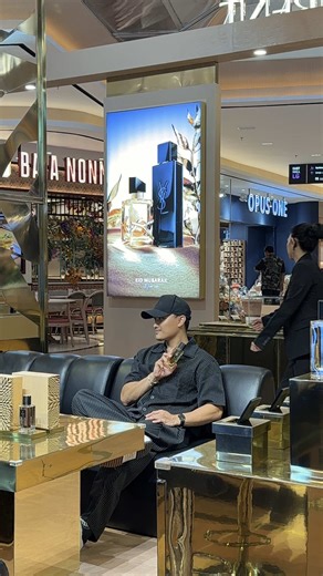 Bukber, silaturahmi and festive moments ahead 🌙 Complete your Eid look with iconic fragrance from @YSLBeauty_indonesia and buy the limited Eid Gift Set for your loved one YSL Beauty podium 📍Grand Indonesia, East Mall Level LG 🗓️10 march - 5 April 2026