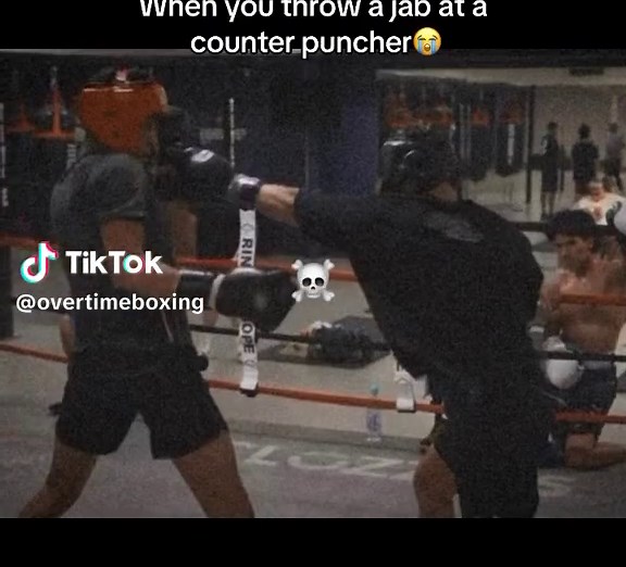 Professional Boxing Techniques: Understanding Counter Punching in Sparring
