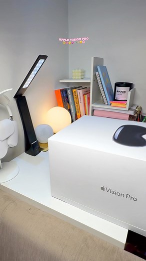 51K views · 1K reactions | Unboxing my Apple Vision Pro ✨凉 | Quitachie | Facebook