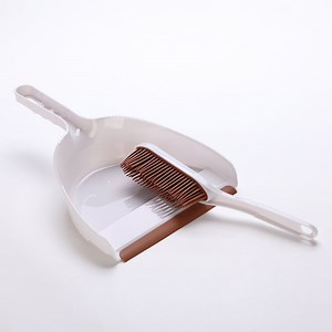 [Hot Item] Household TPR Brush and Plastic Handle Dustpan Cleaning Tool on Hot Selling Brush and Duspan Set