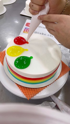 #cake #cakedecorating #cakes #cakedesign