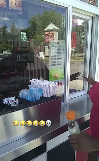 Shocking Customer Service Experience at a Fast Food Restaurant!