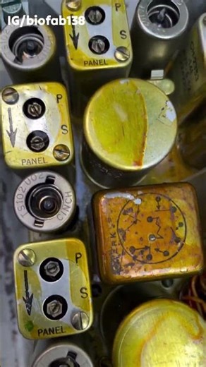 An old army communication radio? #shorts