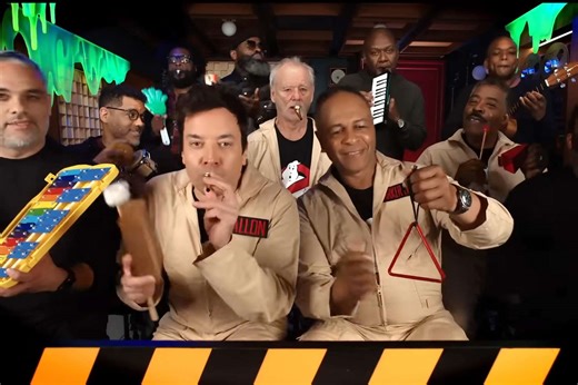 Ray Parker Jr., Bill Murray, Ernie Hudson perform 'Ghostbusters' song