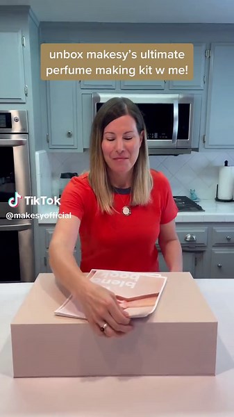 been thinking about starting your own perfume line? 👀 the industry is booming, and makesy’s perfume making kit is the best & easiest way to get started! all the supplies & education you need 😍 tap our link in bio to shop today! #makesy #perfume #perfumetiktok #fragrance #fragrancetiktok #perfumer #howto #makingperfume #diy #newbiz