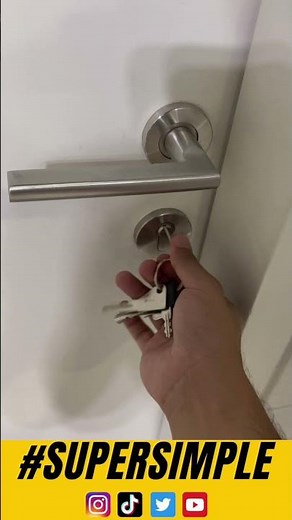 How To Unlock A Door With Keys