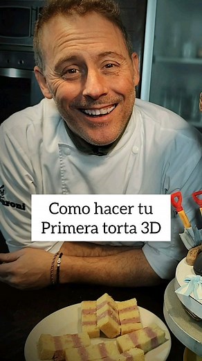Las tortas 3D son tendencia ✨ Para comenzar a entrar en este mundo desde cero no es complicado. Este curso gratuito te voy a enseñar: ✍🏼cómo armar las plantillas ✍🏼Como hacer las pastas para los accesorios ✍🏼Como diseñar los volúmenes 😉Con torta bien húmeda 👉🏼Para recibir el vídeo debes comentar en este video que es lo que te gusta más de esta técnica 👉🏼Entrar en mi web 👉🏼 www.losbaroni.com y anotarte para recibir por mail el vídeo paso a paso, las plantillas y todos los tips 😉🫂 🤝🏻