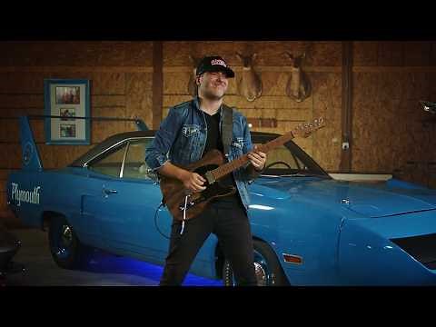 Free Range Chicken feat. Brent Mason (Official Music Video) - Andy Wood