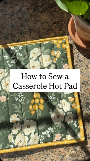 Amelia Mccall | Teaching Moms How to Sew on Instagram: "With Thanksgiving coming up, let’s make something super useful for your holiday table… a hot pad that perfectly fits a 9x13 casserole dish. Materials • Front fabric: 13 x 18 inches • Back fabric: 13 x 18 inches • Batting: 15 x 20 inches (you’ll trim it after quilting) • Insul-Bright • 2.5” Fabric strips for binding • Basting spray (optional but so helpful) • Sewing clips (I used my favorites from @madamsew ) How to make it •Layer your piece