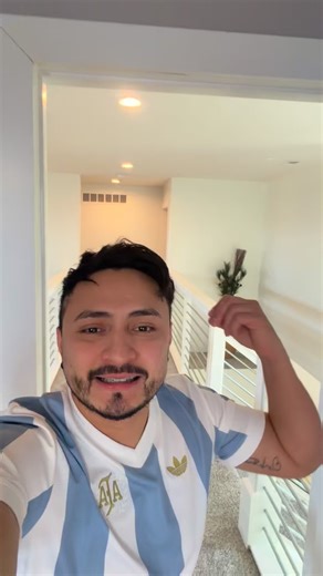 Orlando Turcios Martinez on Instagram: "Vamos a limpiar este cuarto"