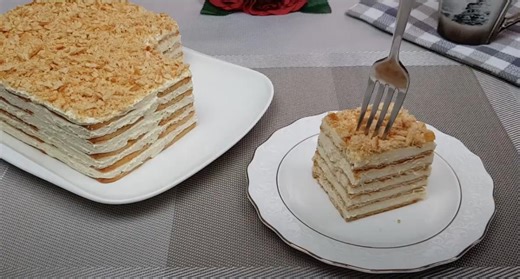 Napoleon torta: Recept za najkremastiji desert koji ćete obožavati