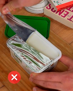 3.5K views | Correct way to peel off the label #lifehacks #lifehack #diy #diyfix #quickfix #quicksolution | The Daily Dose | Facebook