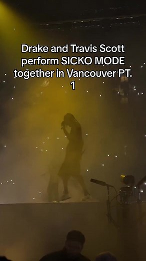 Drake brings out Travis Scott and performs Sicko Mode with him. (creds WordOnRd) #iaabtour #iaabtourvancouver #drakeconcertvancouver #drakevancouver #drakeatrogersarena #rogersarena #itsallablurvancouver #itsallablurtour #draketour #greenscreen #drakeseattle #drakeaugust28 #fyp #xyzcba #vancouvertiktok #vancouvertok #vancouverbccheck #vancouverbccanada #drake #drakeconcert #greenscreenvideo
