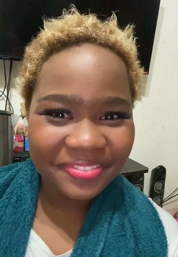 Kisah Lucu Makeup yang Tak Luntur di Rumah