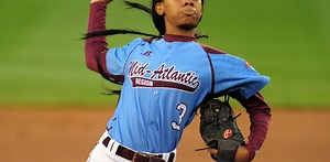 The Mo’ things change: media coverage of Mo'ne Davis reinforces barriers for female ballplayers