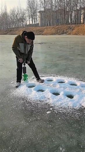 ice ASMR #fyp #asmr #satisfying #ice