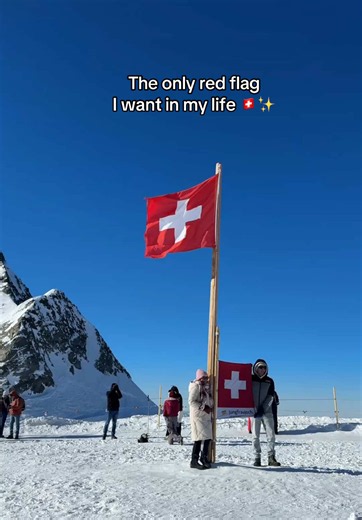 Happy birthday Switzerland 🇨🇭🎂✨ #1august #switzerlandtiktok🇨🇭 #swissnationalday