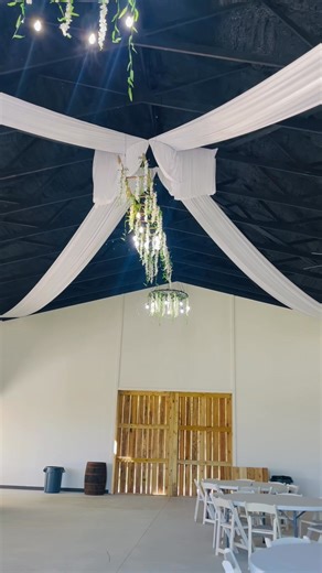 1.5K views · 15 reactions | Our spacious barn is a perfect blank canvas for any bride wanting to bring her wedding vision to reality. Rustic or elegant, the possibilities are endless for making a ceremony unforgettable. NOW BOOKING 2026 WEDDINGS! | Twin Creek Farms | Facebook