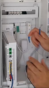 26K views · 130 reactions | On branche l'alimentation, on allume, et on switche les ports Ethernet vers les prises logement. Besoin de plus de 4 prises ? Un switch est la solution simple. Découvrez comment faire facilement ! #fibre #internet #RJ45 #câbleEthernet #boxInternet | Autonomie électricité | Facebook