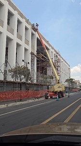 Nuevo y lujoso Hospital de El Salvador | Isa Adventures
