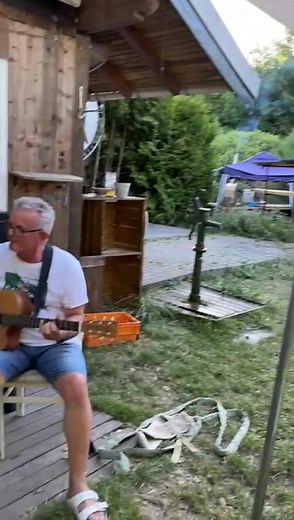 Sinti Jazz Manouche Performance by Mike Grenier | Mesmerizing Concert Swing Music