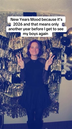 I watched the clock tick down ready to be a year away #heatedrivalry ##shanehollander #ilyarozanov #heatedrivalryedit #heatedrivalryrachelreid