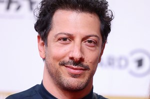 'Delicious' on Netflix Explained: New Movie Follows a Wealthy Family's Vacation Gone Wrong - Blavity