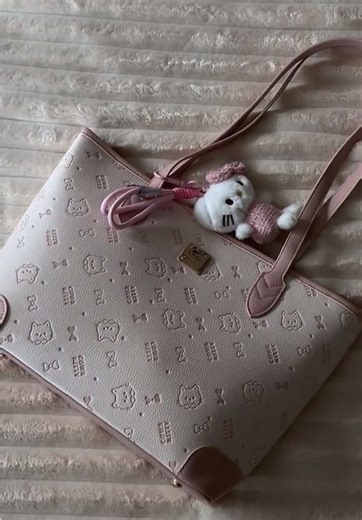 Exploring My Hello Kitty Tote Bag Essentials