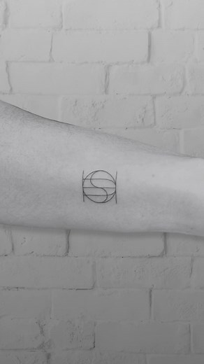 Comment “namelogo” for a 15% OFF discount code 🫣 | Dani by Dsgn