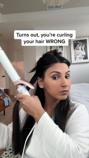 How to Curl Your Hair with a Curling Iron the Right Way!