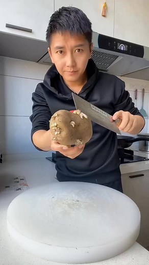 18K views · 72 reactions | Incredible Fruit Carving Ideas #carving #fruitcarving #carvingart #fruitart #fruits #carvingknife #fruitdecor #art #foodart #fruitplatter | Fruit Art Style | Facebook