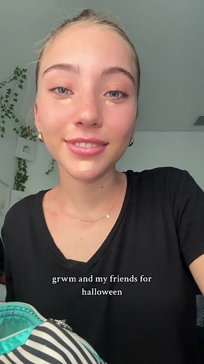 isabella (@.isaescu)’s video of isa speaking spanish