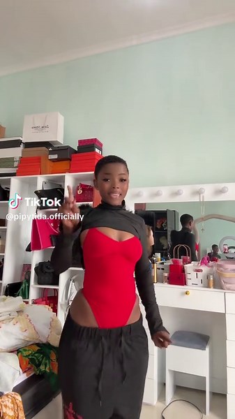Pipytida officially (@pipytida.officially)’s videos with Salima chica Tala munoko - Salima Chica