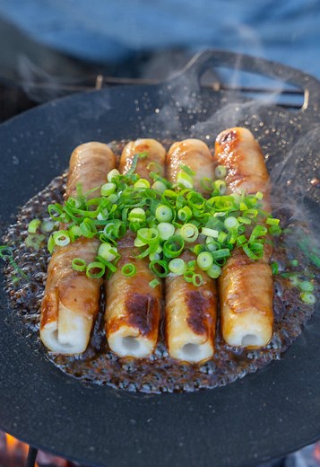 ちくわのチーズ肉巻きと抹茶マシュマロサンド