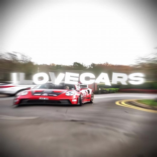 Montagem de Clips de Supercarros