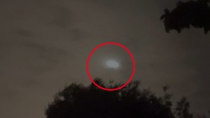 Eerie blinking lights in Melbourne sky actually Morse code