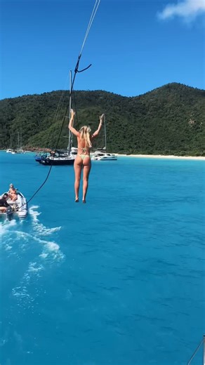 @amelia_resell on Instagram: "It’s crazy how close you are to a different life without even realising. Life can stay the same for years… until the moment you finally give yourself one more chance. People will laugh, people will doubt — but the ones who keep going are the ones who end up proving everyone wrong. I keep getting a lot of messages about how to start reselling, so if you can get my suppliers & guide in my bio. Love you all ❤️ #nevergiveup #money #vintedgirl #reselling #vinted #ceo #si