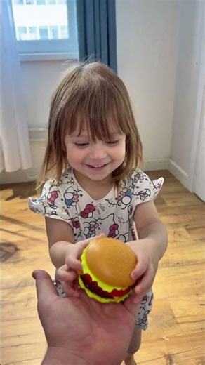 Baby press burger🙀💕